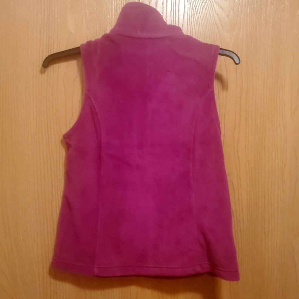 Columbia purple fleece vest in size Petite Small